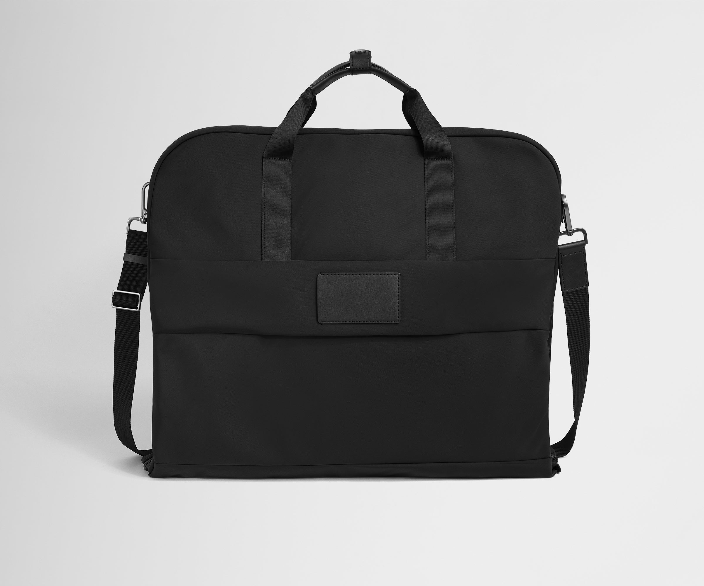 PDP_GarmentBag_BiFold_Black_02.jpg